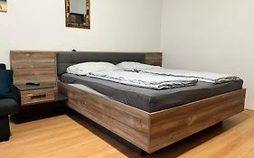 Charming 1Br Apartment Perfect For Long Stays